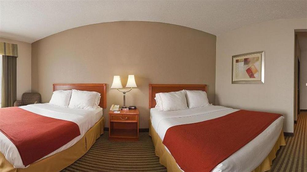 Holiday Inn Express & Suites Tell City By Ihg Buitenkant foto